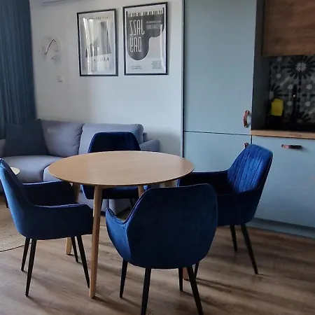 Parkowe D9 Z Garazem *